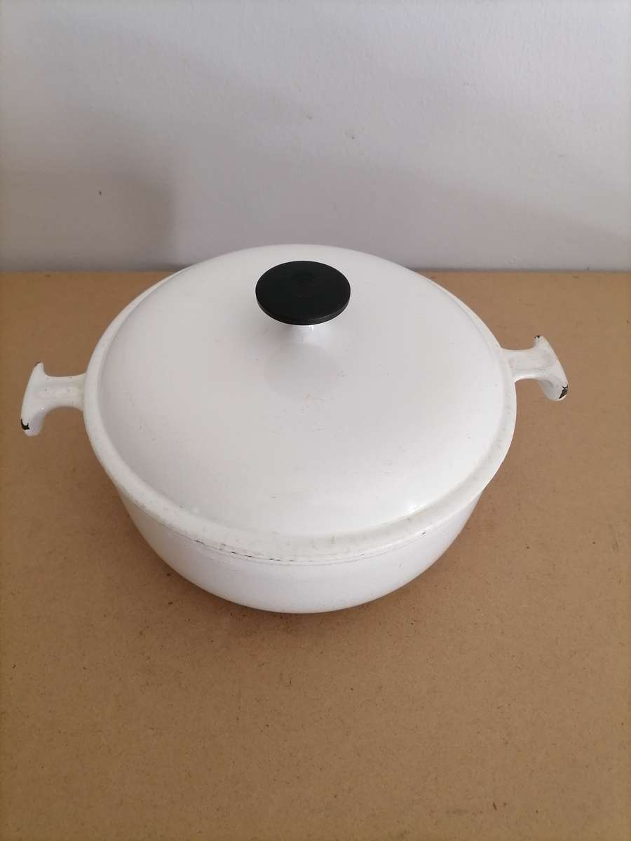 Vintage Le Creuset 23 Enameled Cast Iron Enzo Mari La Mama WHITE Fondue Pot GREAT