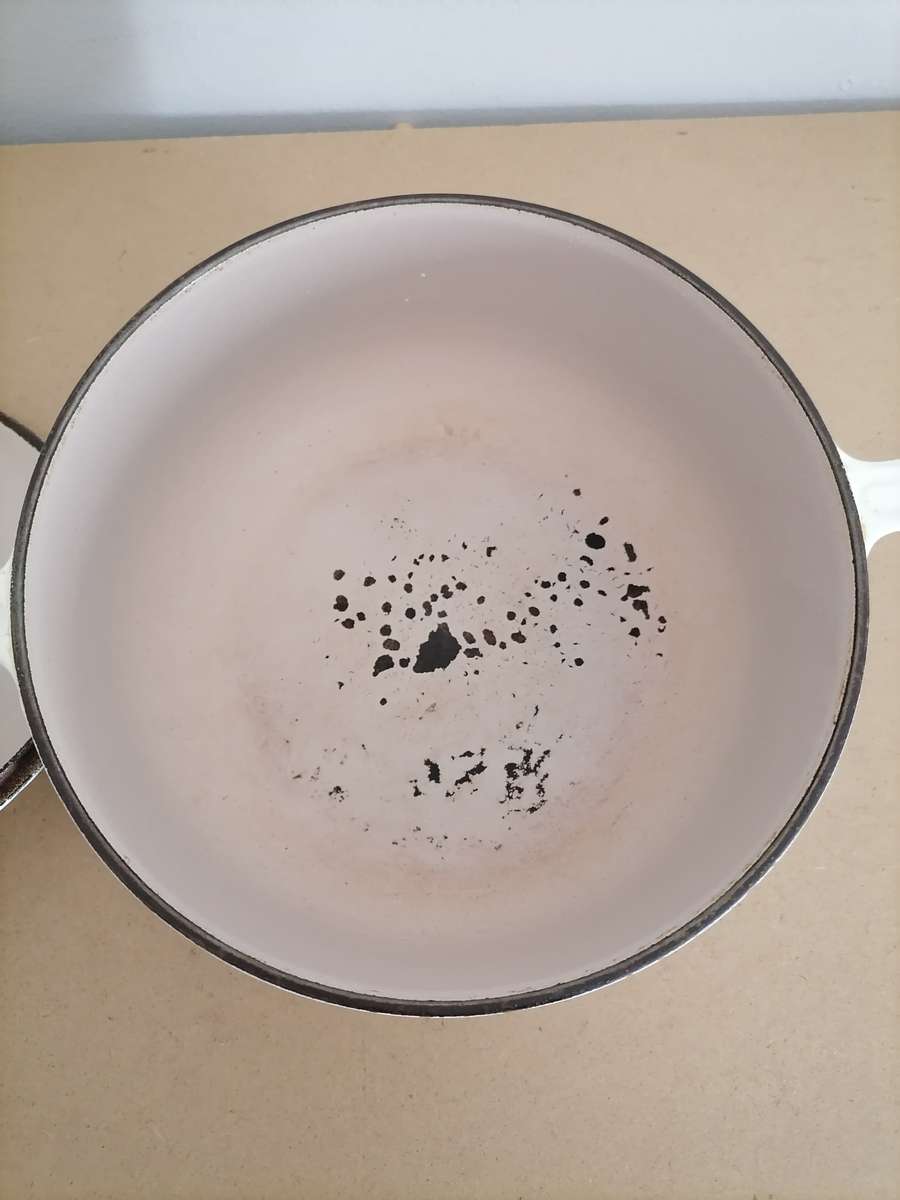 Vintage Le Creuset 23 Enameled Cast Iron Enzo Mari La Mama WHITE Fondue Pot GREAT