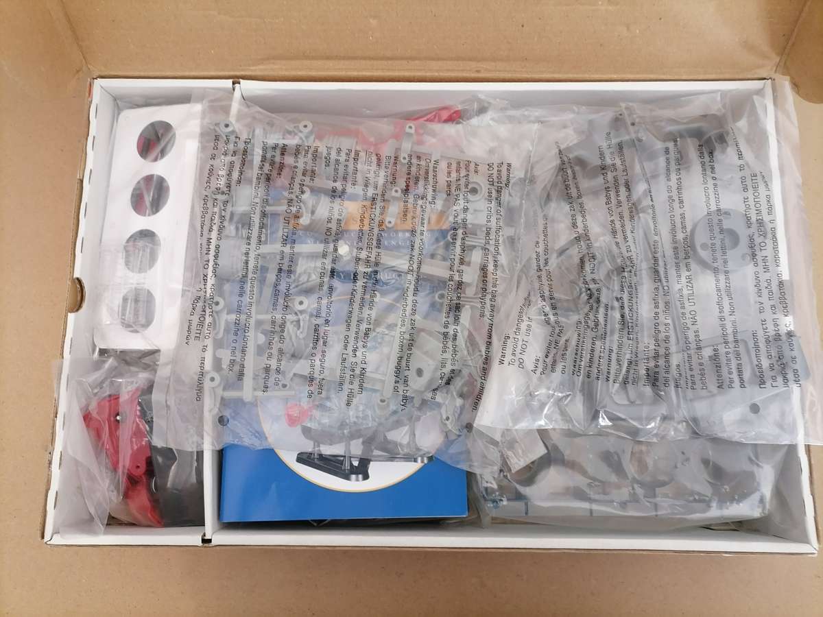 Humbrol Young Scientist Jet Engine Science Kit - Brand New Complete