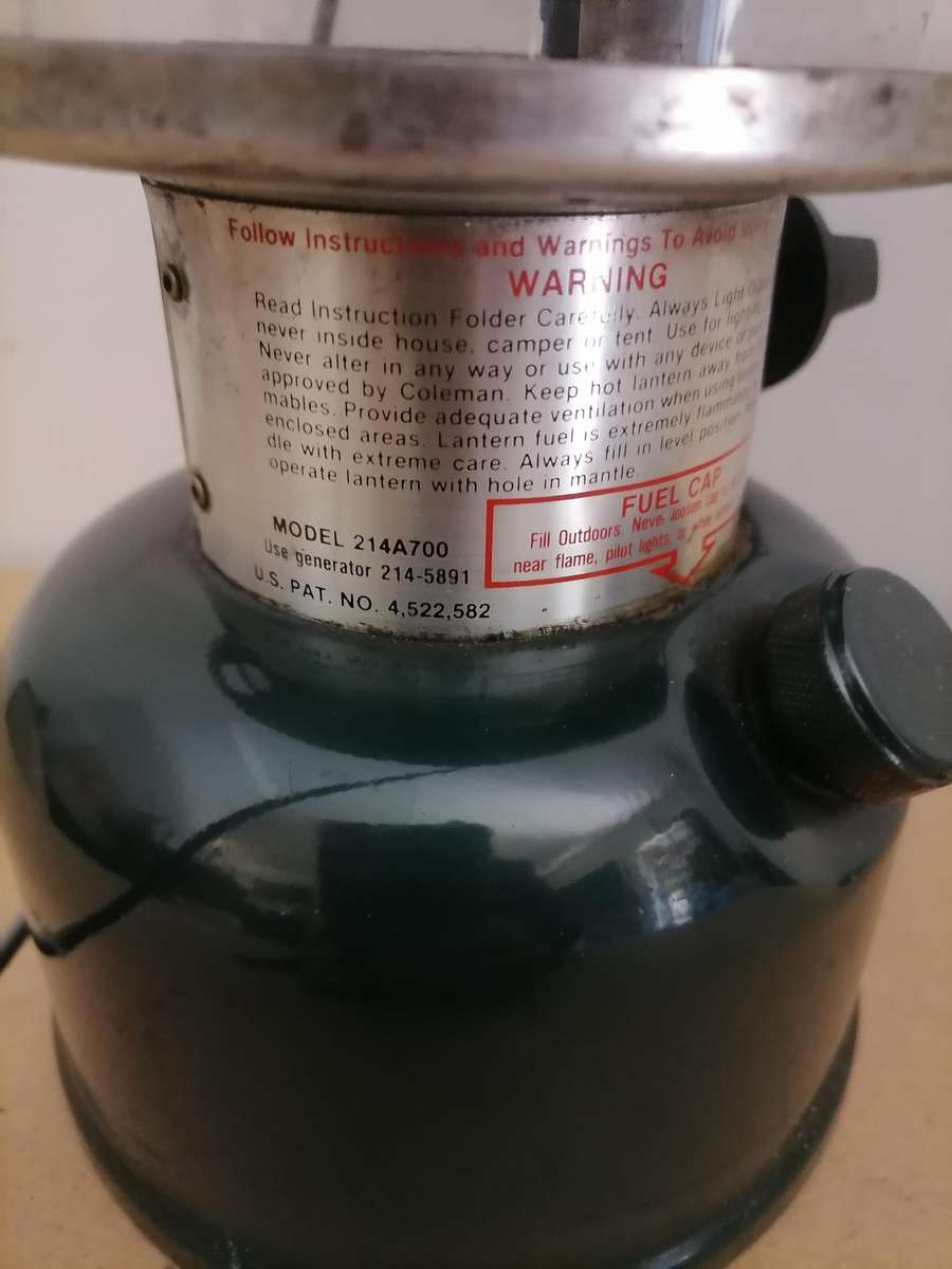 VINTAGE 1989 COLEMAN MODEL 214A700 KEROSENE LANTERN, ORIGINAL GLASS - MADE IN USA 0591 - WORKING