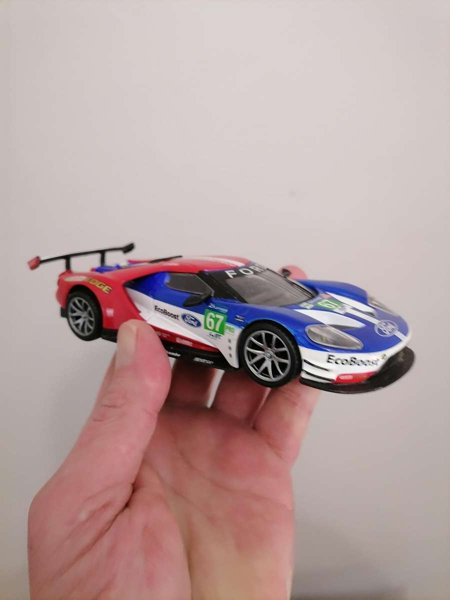 2017 My bburago 1:32 Ford gt race car wec 1:32 Scale - Die Cast - Perfect CONDITION