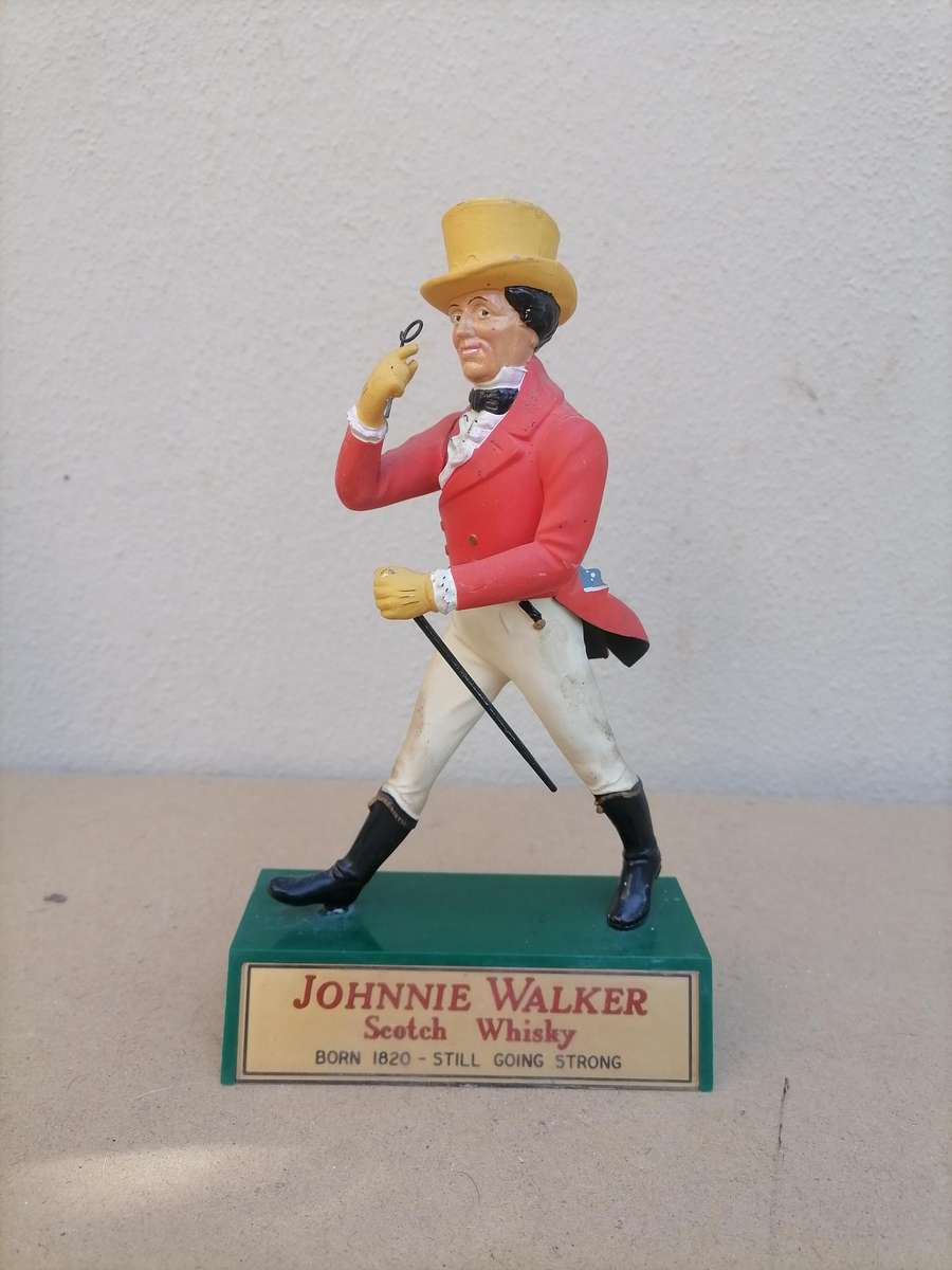 1950"JOHNNIE WALKER" Old Scotch Whisky Vintage Bar Display Advertising Figure Plastic Statue 21 CM