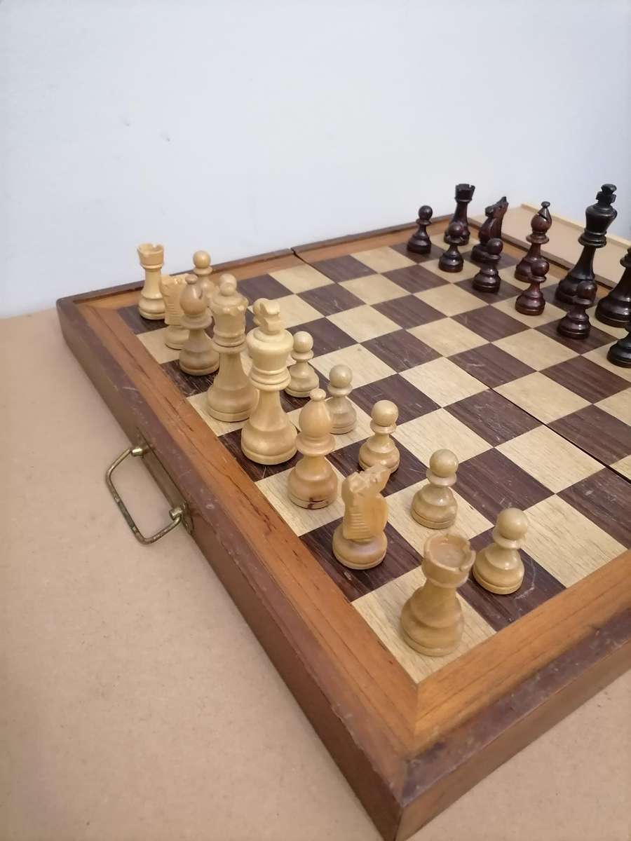Vintage Large Wooden Chess Set - 100% COMPLETE - AMAZING