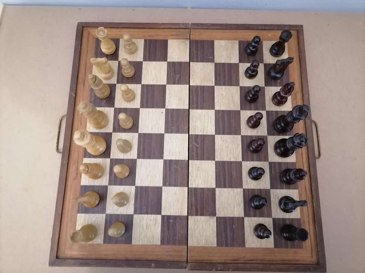 Vintage Large Wooden Chess Set - 100% COMPLETE - AMAZING