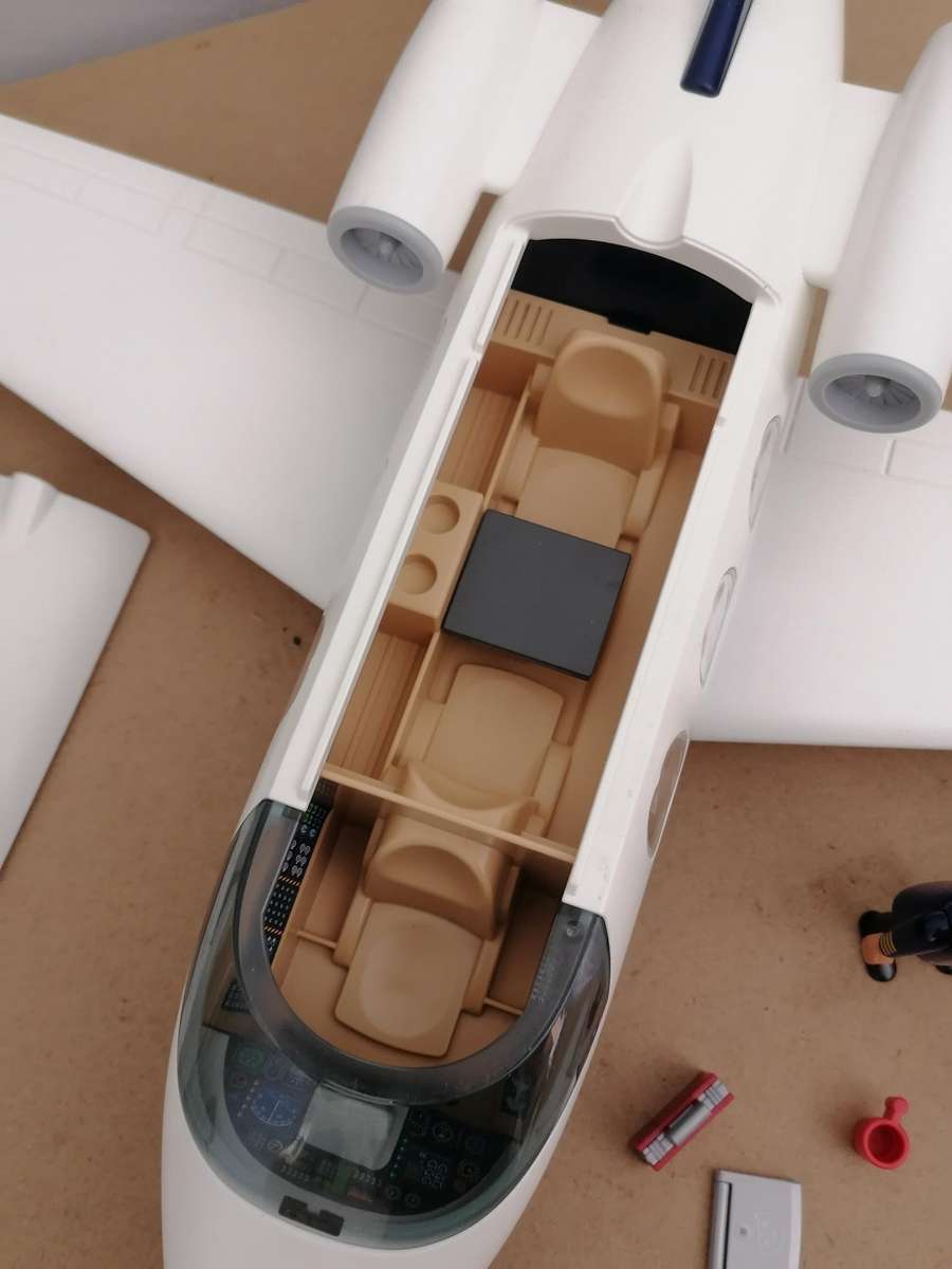 PLAYMOBIL City Life Private Jet - 2014 - AMAZING CONDITION