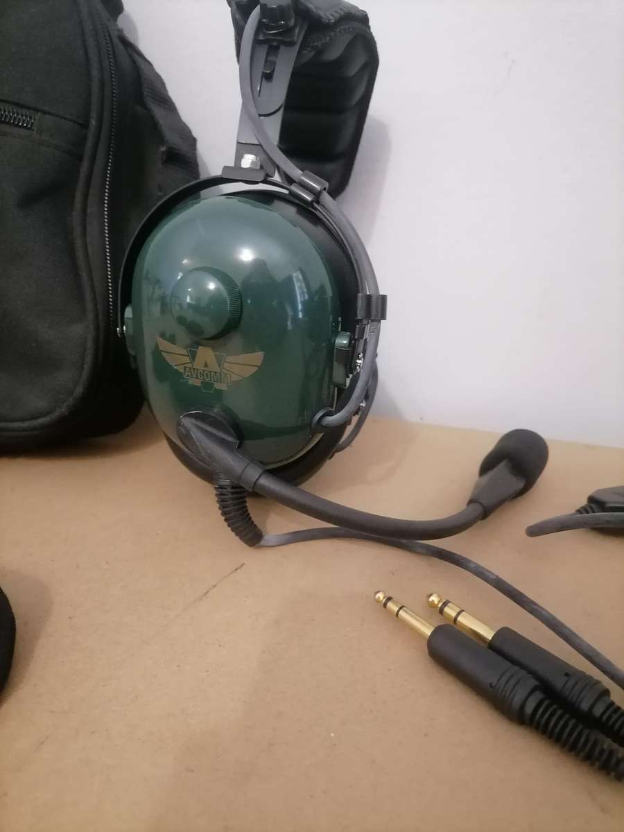 Avcomm Aviation AC900 Headset - 100% WORKING - AMAZING CONDITION WITH BAG