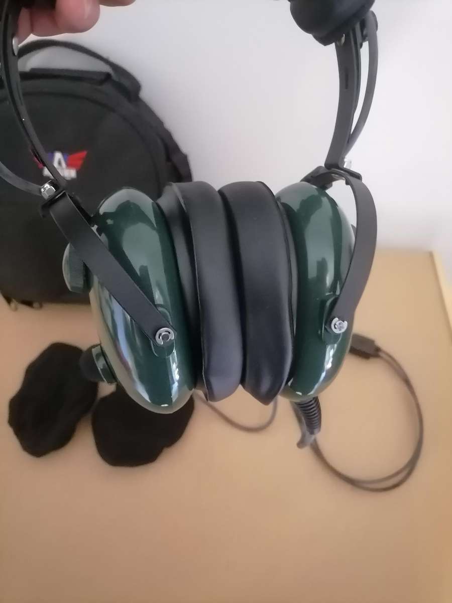 Avcomm Aviation AC900 Headset - 100% WORKING - AMAZING CONDITION WITH BAG
