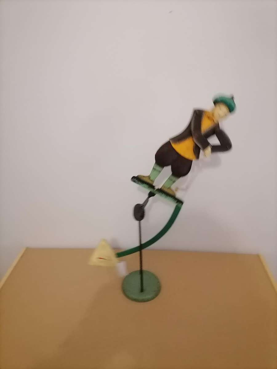 Vintage AM 2006 Sky Hook/AM Pendulum Balance DECOR ~ Articulated GOLFER - 56 CM HEIGHT WITH STAND