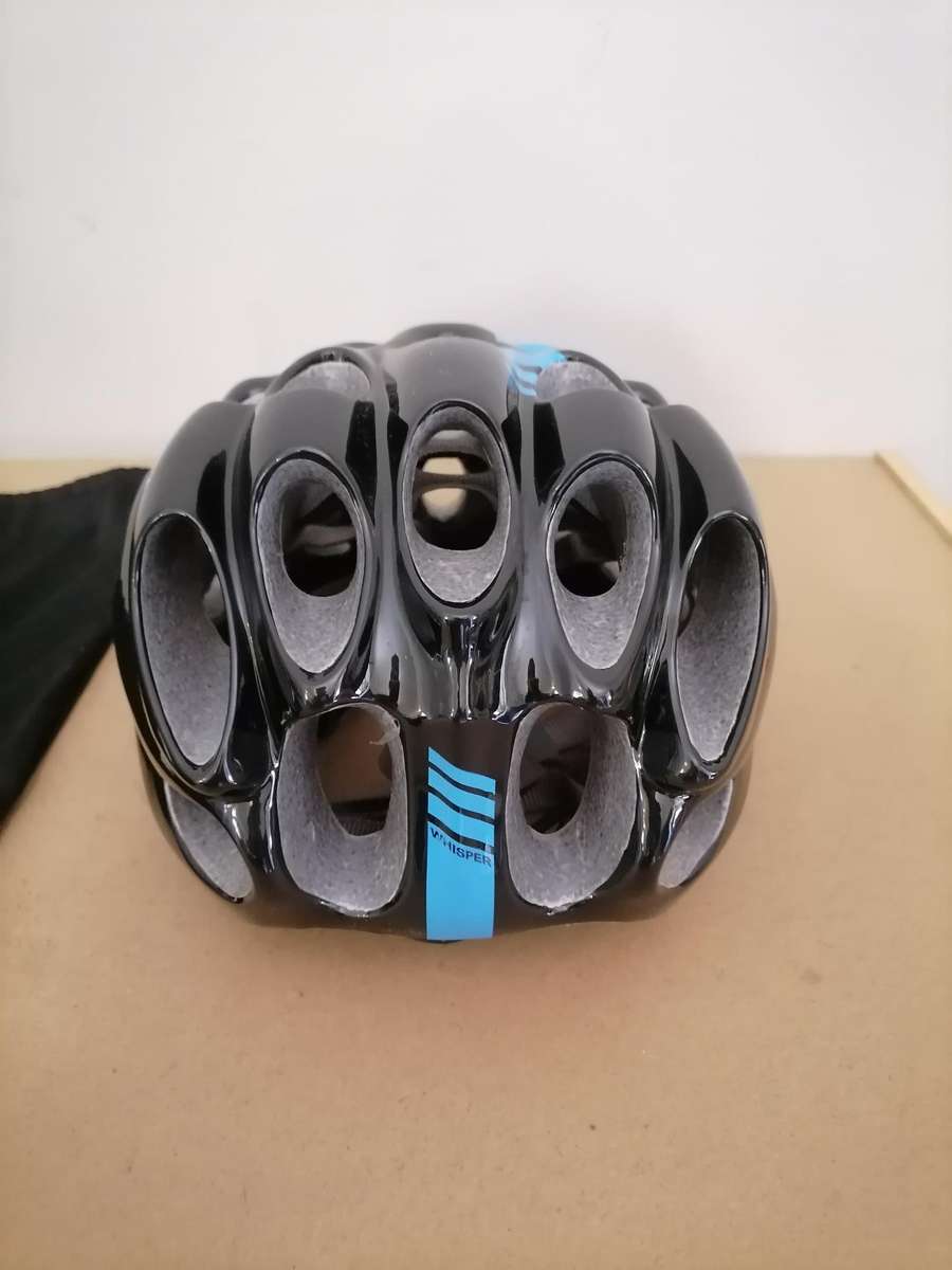 LIKE New Catlike Whisper Plus Cycling Helmet
