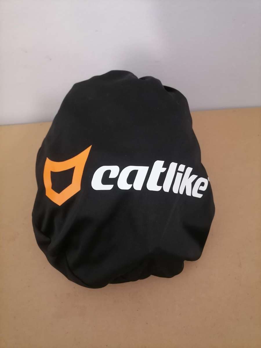 LIKE New Catlike Whisper Plus Cycling Helmet
