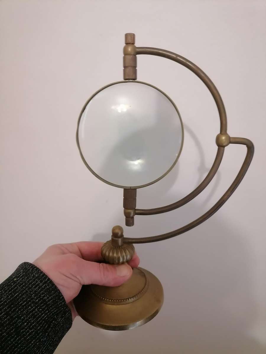 Solid Brass Table Top Magnifying Glass - AMAZING