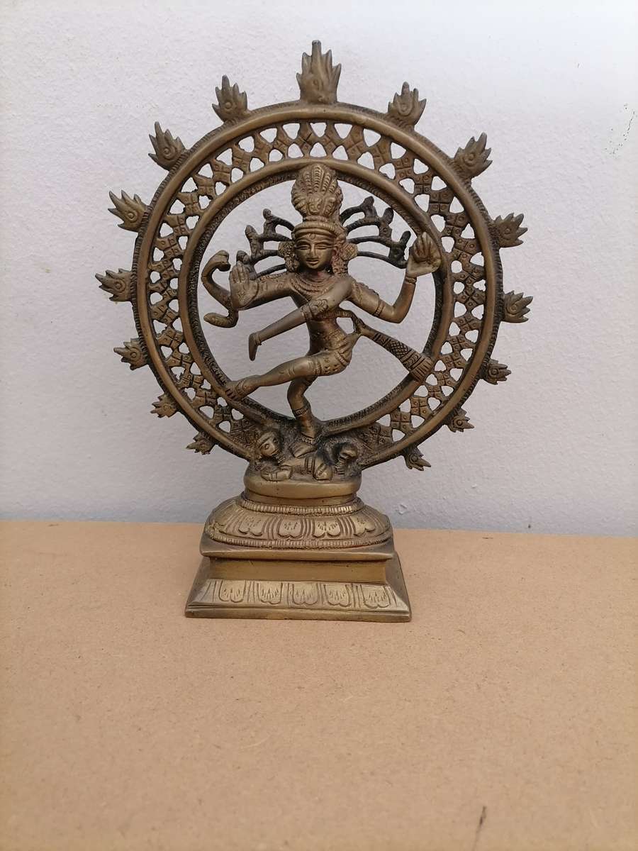 Statue of shiva nataraja, lord of dance isolated - SOLID BRONZE STATUE - 22CM H X 18 CM CIRCLE