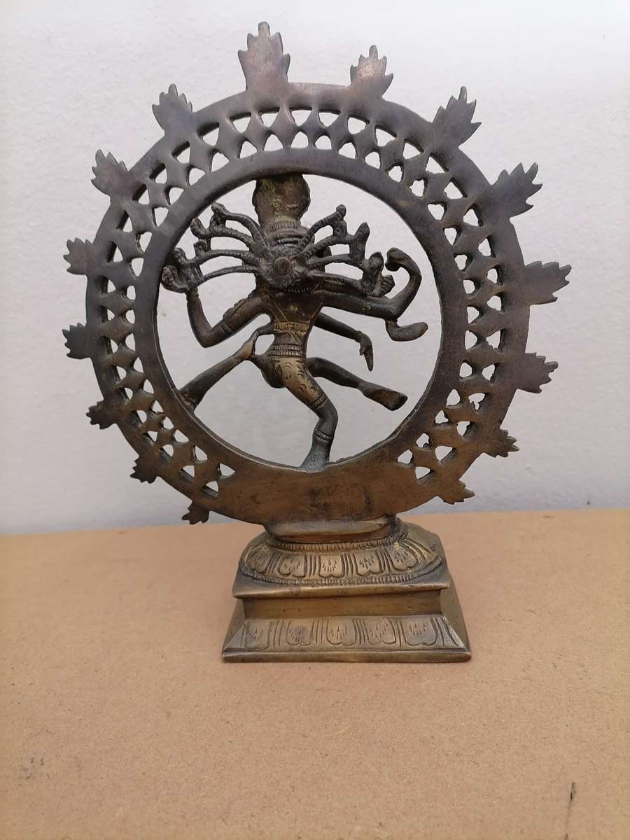 Statue of shiva nataraja, lord of dance isolated - SOLID BRONZE STATUE - 22CM H X 18 CM CIRCLE