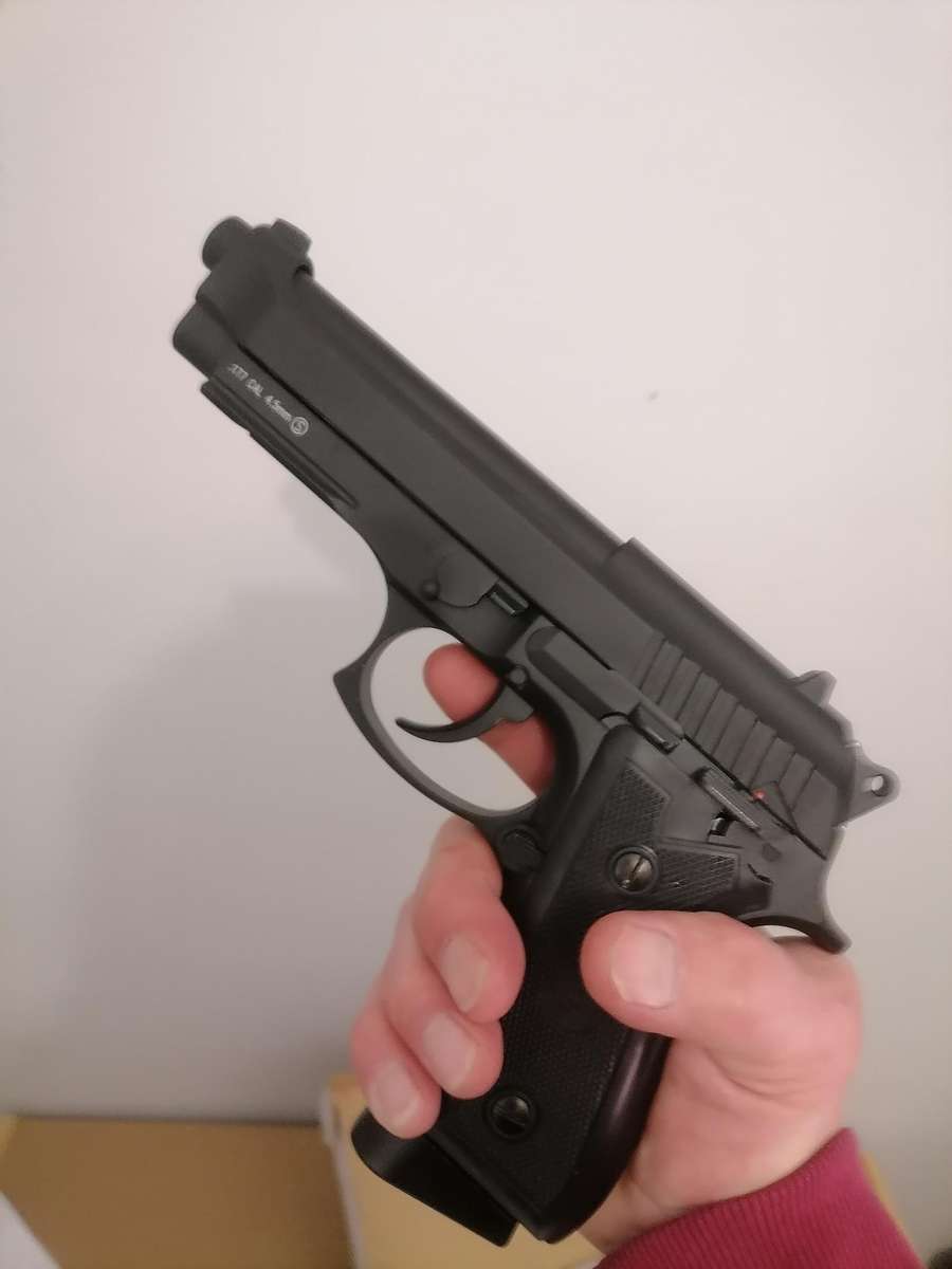 177 BB KWC Taurus PT92 Co2 Blow Back Air Pistol - New