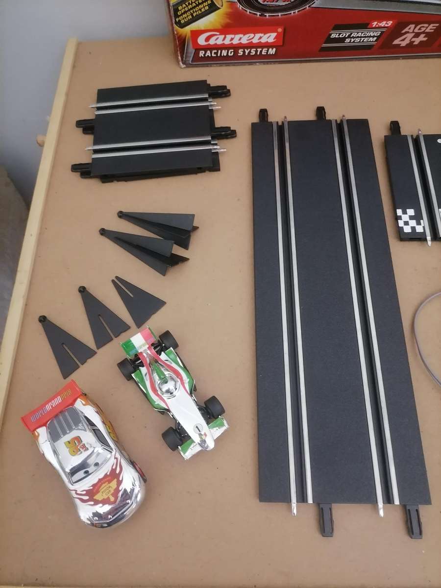 Silver Racer Series Disney Pixar Cars 1:43 Scale Carrera Slot Car Racing System - 100% COMPLETE WORK