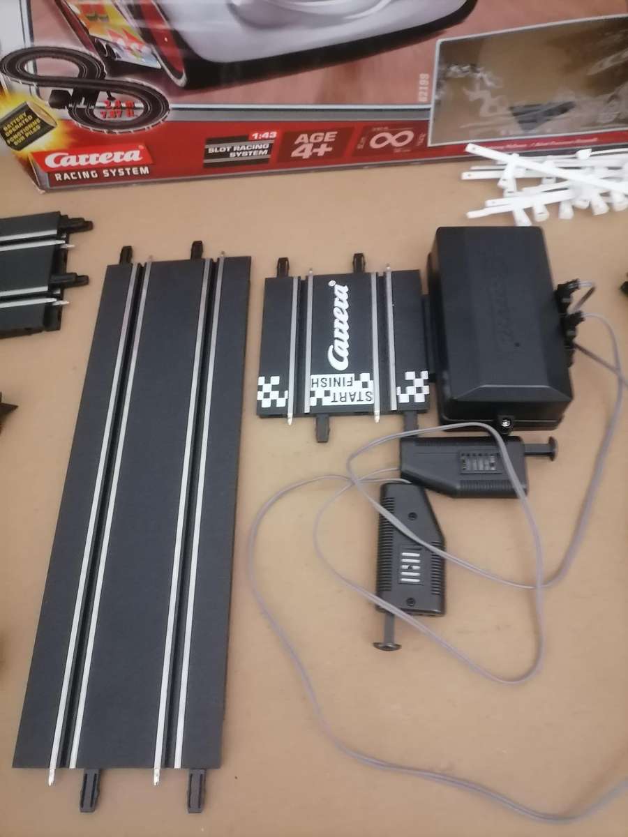 Silver Racer Series Disney Pixar Cars 1:43 Scale Carrera Slot Car Racing System - 100% COMPLETE WORK