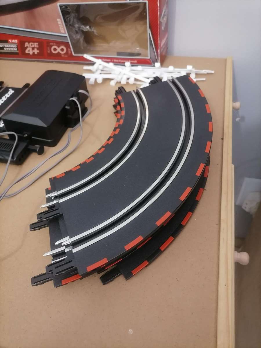 Silver Racer Series Disney Pixar Cars 1:43 Scale Carrera Slot Car Racing System - 100% COMPLETE WORK