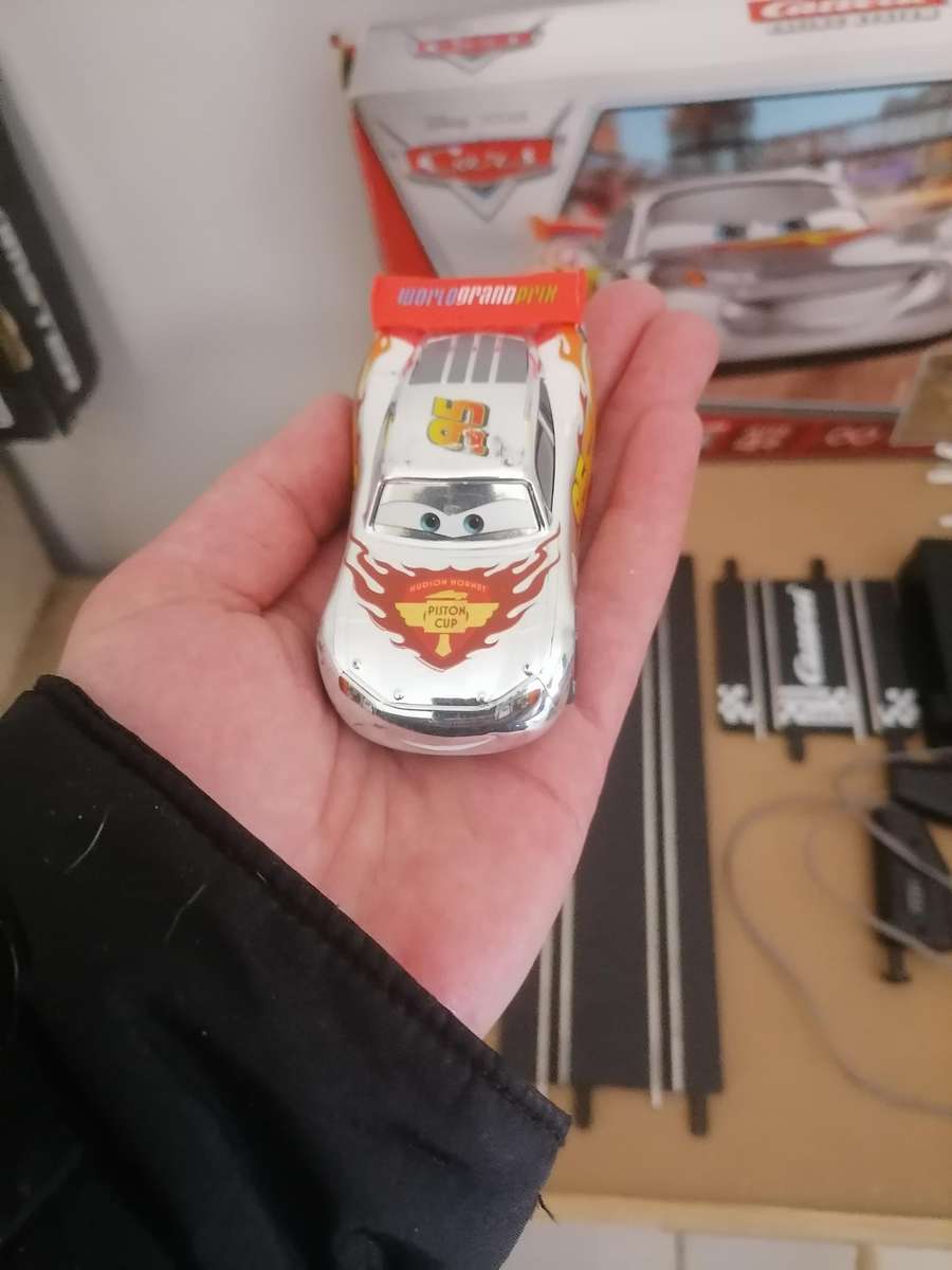 Silver Racer Series Disney Pixar Cars 1:43 Scale Carrera Slot Car Racing System - 100% COMPLETE WORK