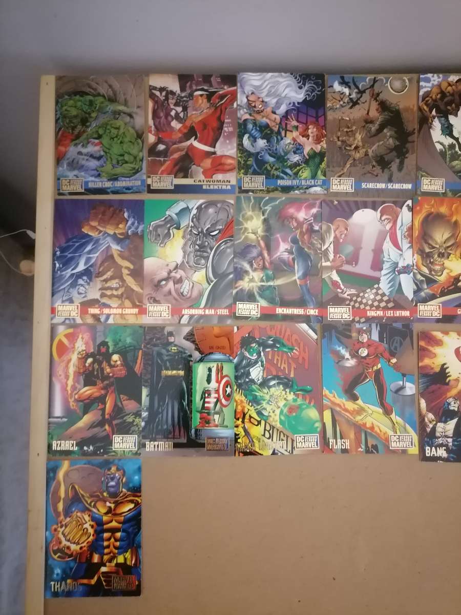 28 - 1995 DC COMICS VERSUS MARVEL - VG+ AMAZING CONDITION