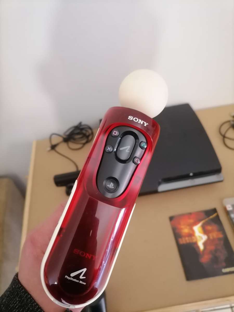 PS3 BUNDLE -  CONSOLE 320 GB WITH REMOTE, CAMERA, MOVE ATTACHMENTS WITH GAME - 100% WORKING