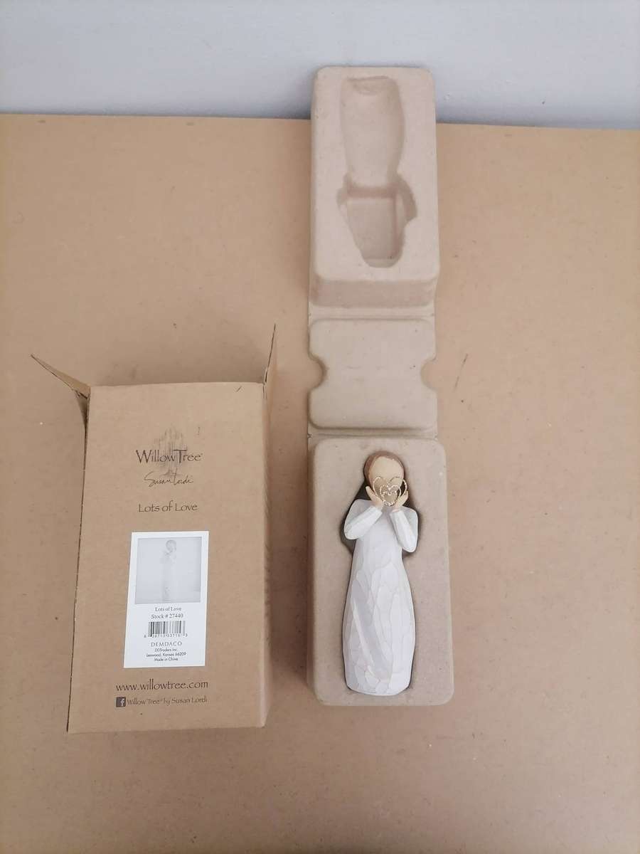 Willow Tree  Lots of Love - BRAND NEW IN THE ORIGINAL BOX