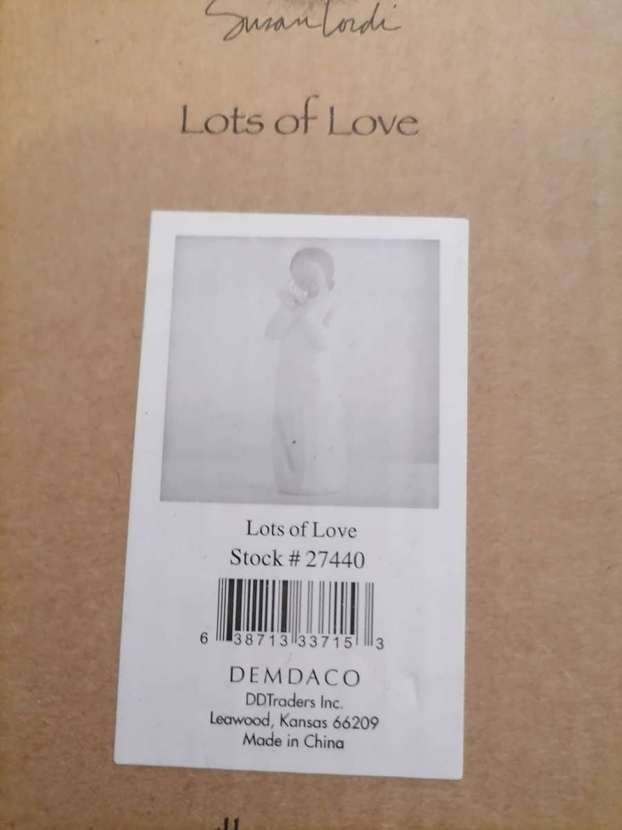 Willow Tree  Lots of Love - BRAND NEW IN THE ORIGINAL BOX