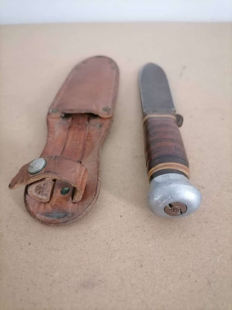 1940's - 1950's - Vintage C. Jul Herbertz German Soligen Rosterei Fixed Knife W/ Leather Sheath