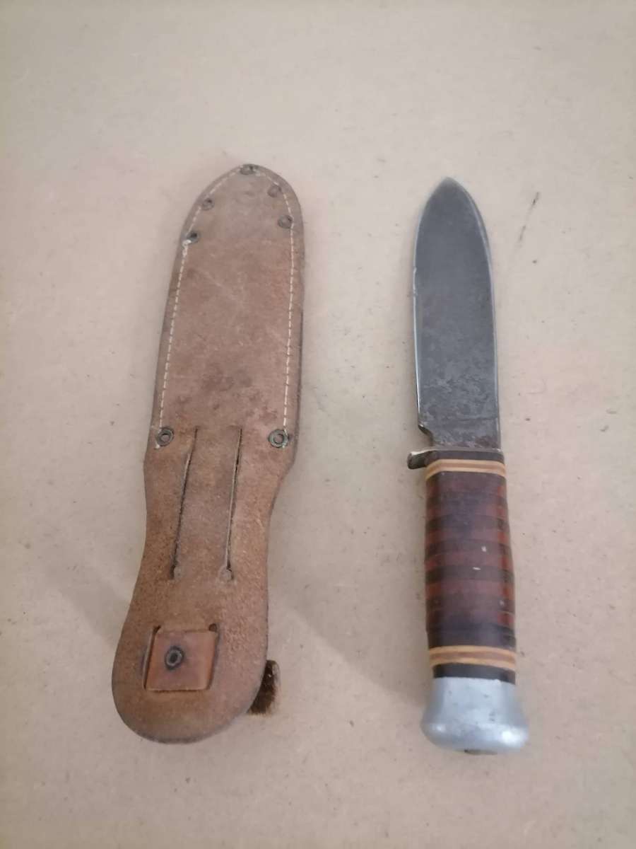 1940's - 1950's - Vintage C. Jul Herbertz German Soligen Rosterei Fixed Knife W/ Leather Sheath