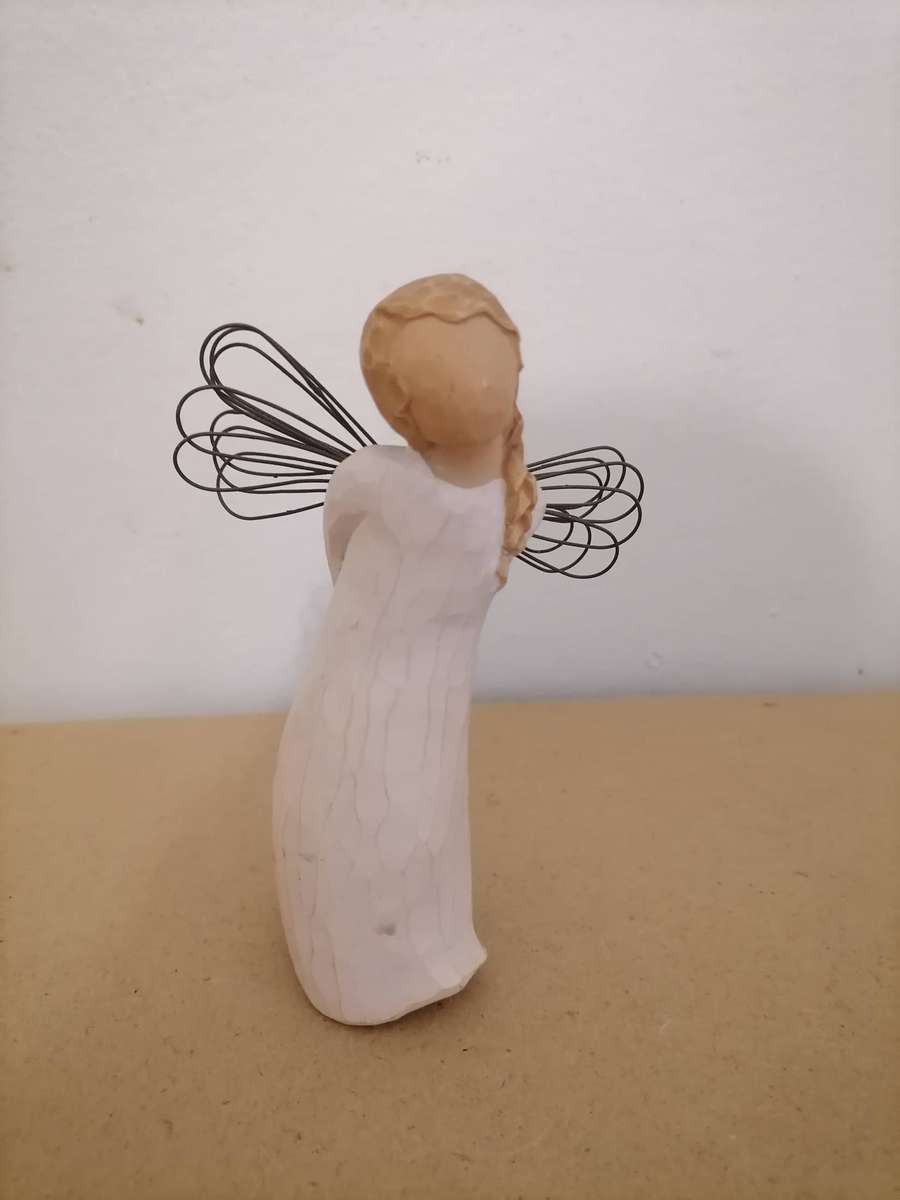 2002 Susan Lordi 5 1/4-Inch Willow Tree Figure "Thank You - AMAZING