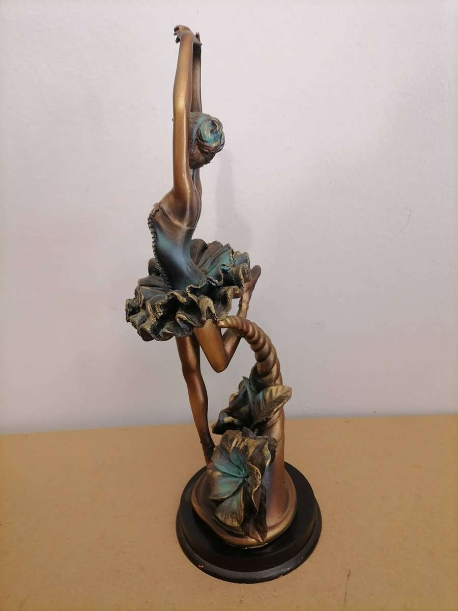 Elegant Ballet Dancer Statue  A Unique Artistic Piece - MADE from RESIN - 36 CM HEIGHT - MARKED