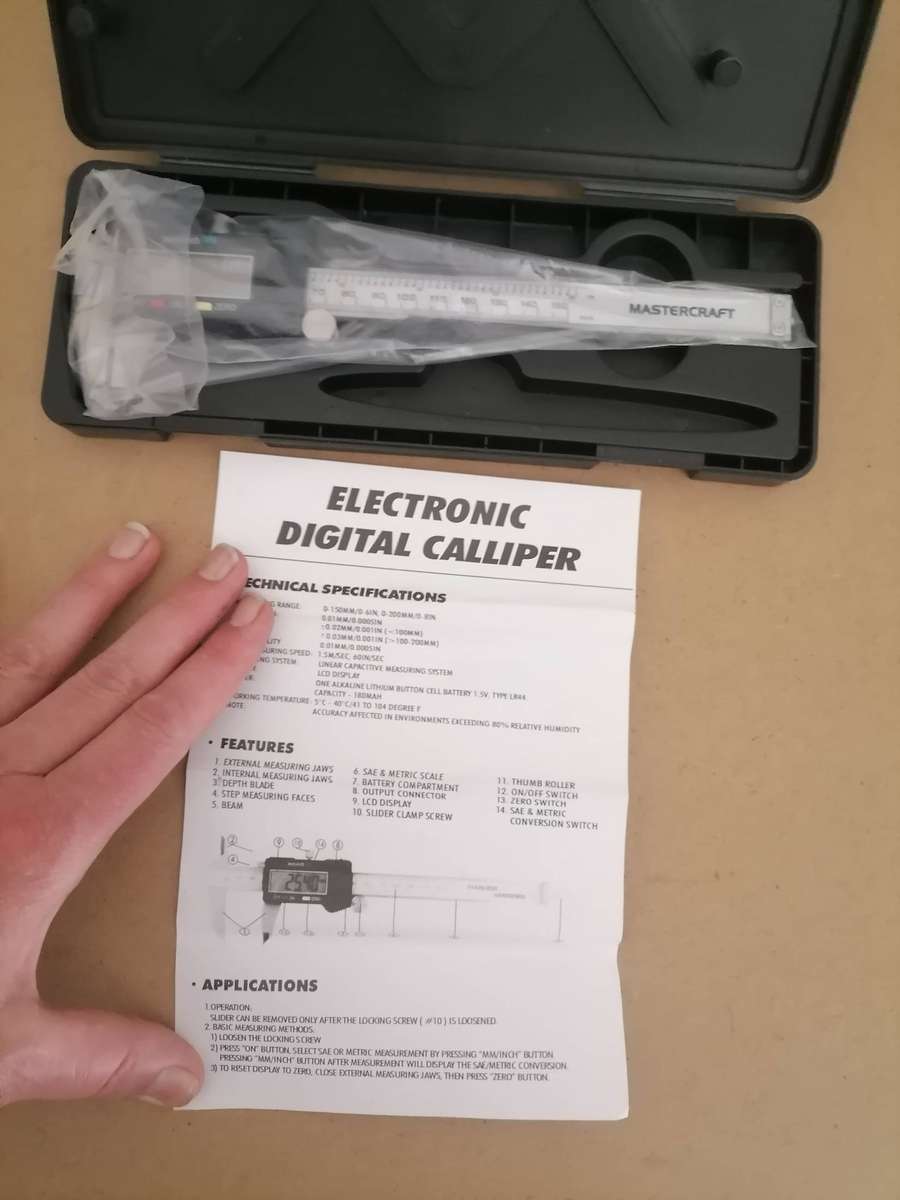CD Tools Electronic Digital Caliper 0-6 / 0 150mm With Input Port Inches MM - LIKE NEW - 100% WORKIN