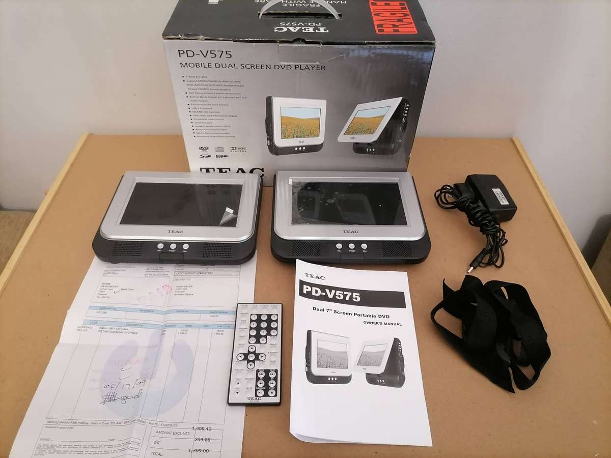TEAC (PD-V575) IN CAR DUAL SCREEN DVD Players - LIKE NEW STILL HAS PLASTIC AMAZING CONDITION - 100%