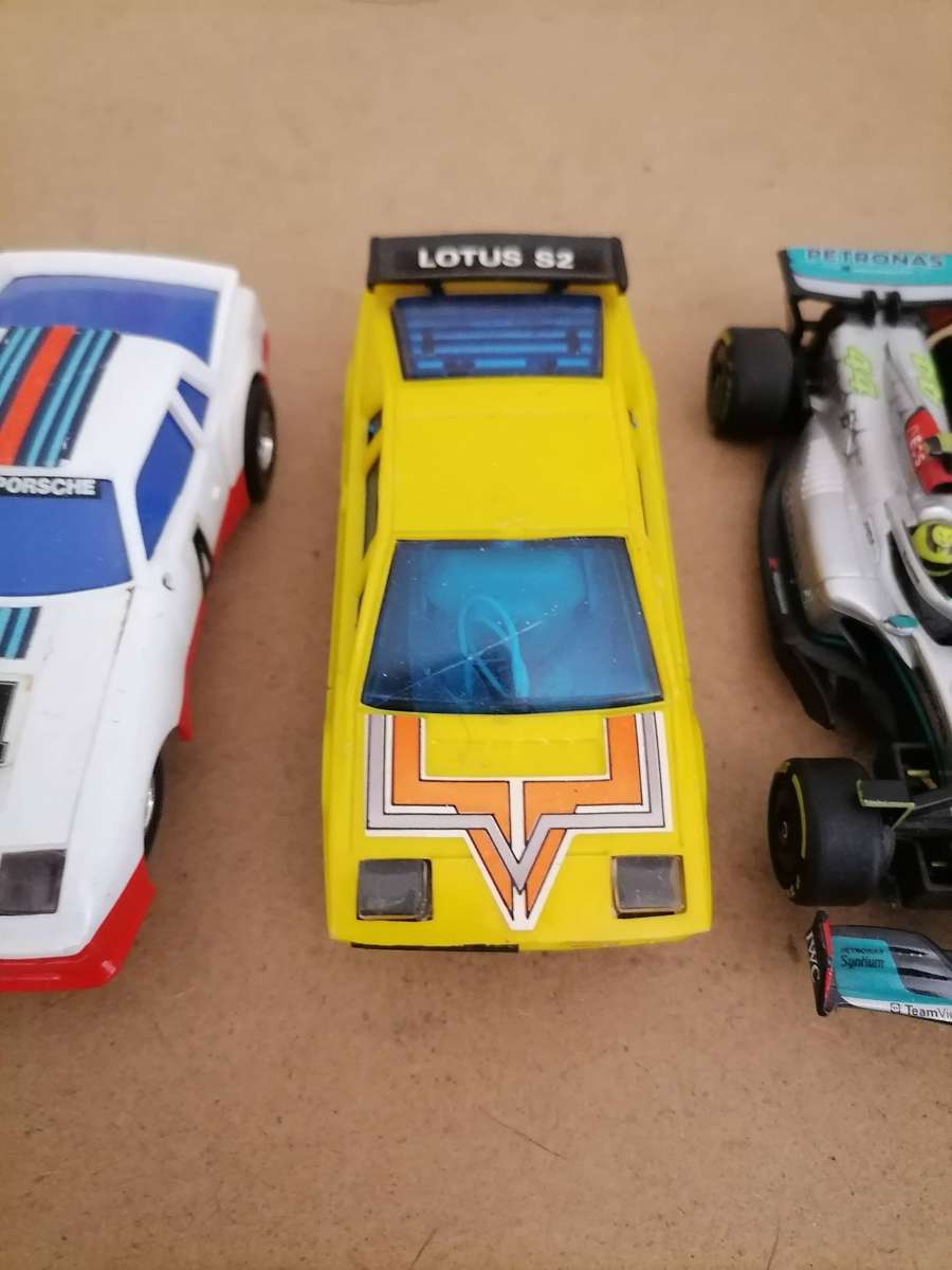 3 X VINTAGE SLOT CARS - LOTUS 32 - MARTINI PORSCHE - CARRIERA GO MERCEDES SCALE 1:43 - VERY RARE
