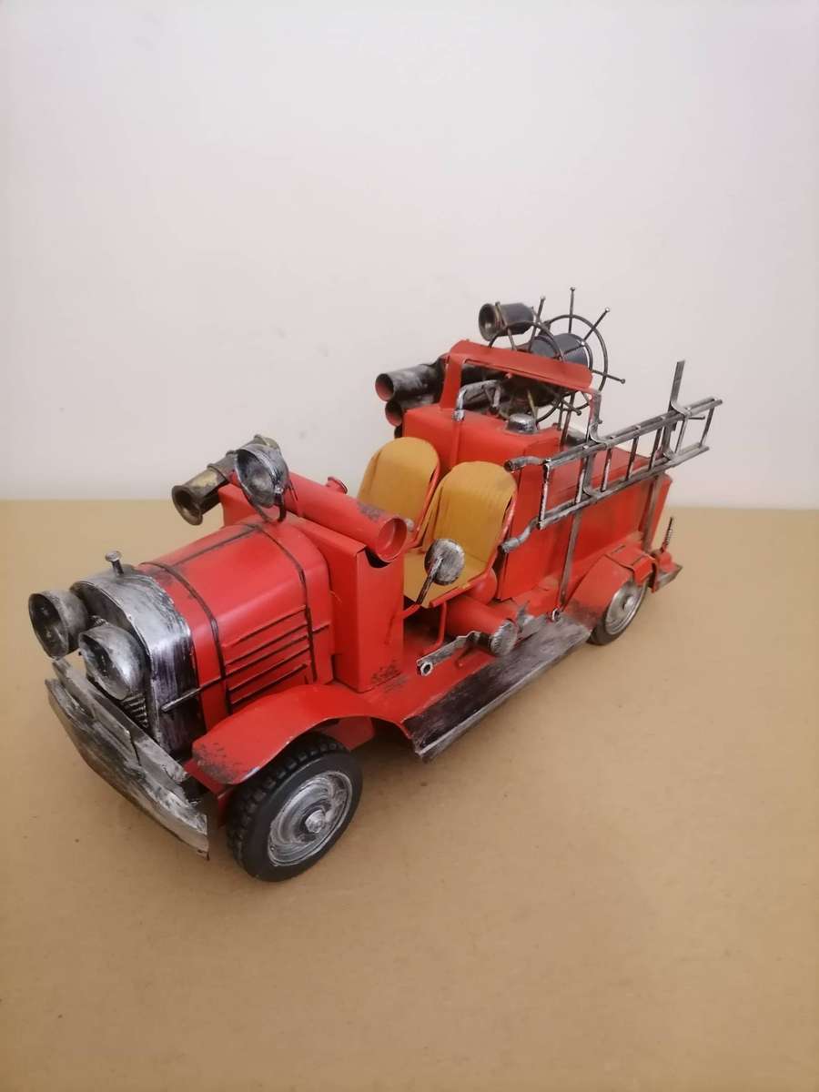 Fire Engine TRUCK Handmade Vintage Metal - 39 CM L X 14 CM B X 18 CM H