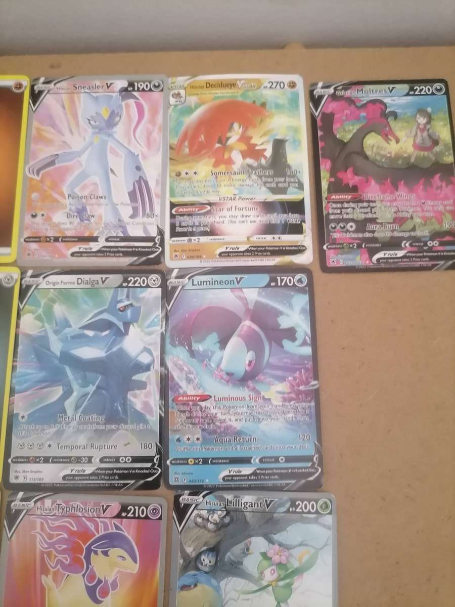 97 - 2022 Pokémon Nintendo Creatures Cards - Cards in EXCELLENT CONDITION