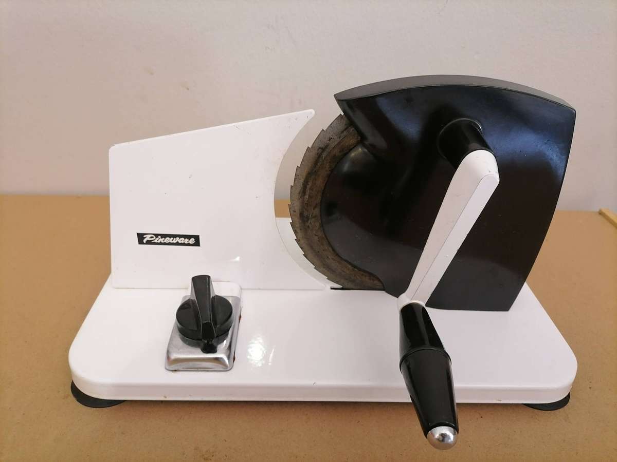 Retro Pineware Bread/Meat Slicer AMAZING CONDITION