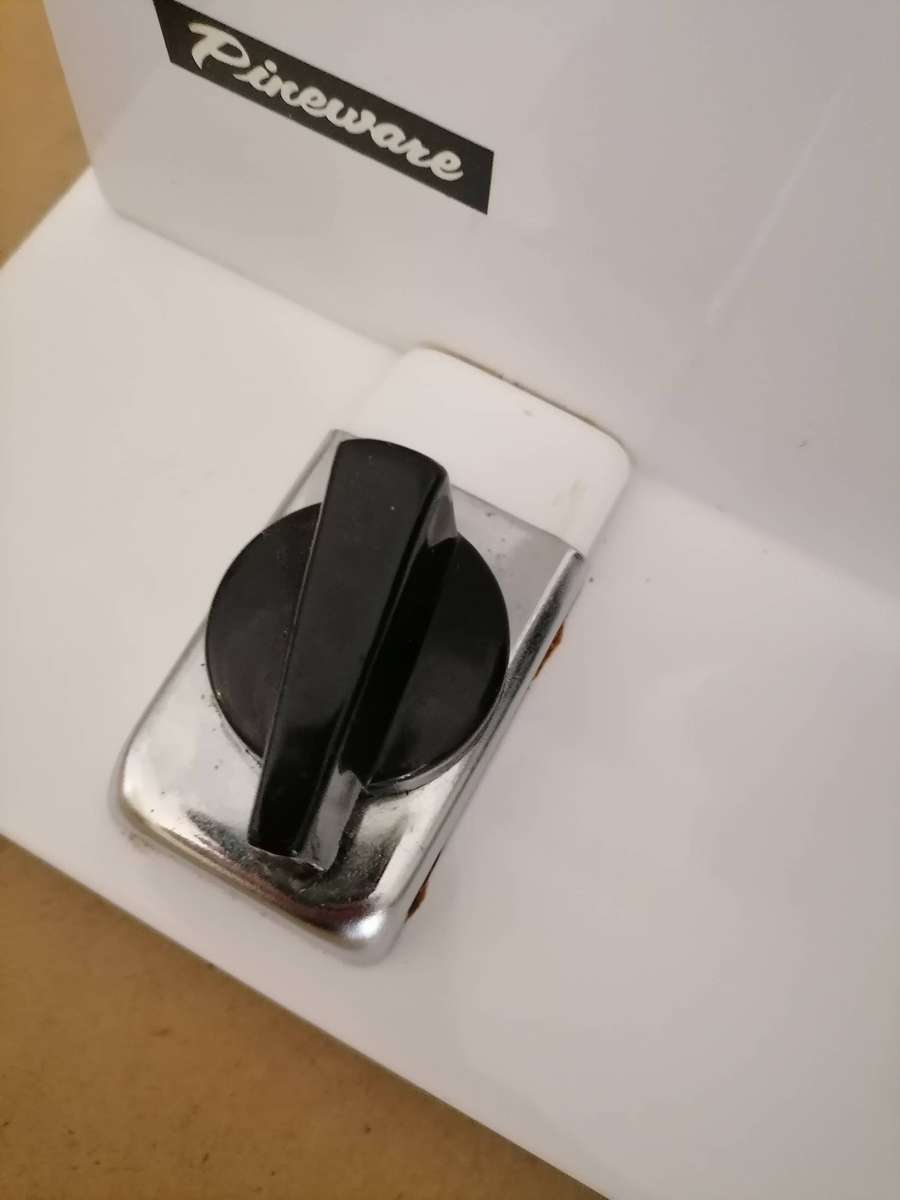 Retro Pineware Bread/Meat Slicer AMAZING CONDITION