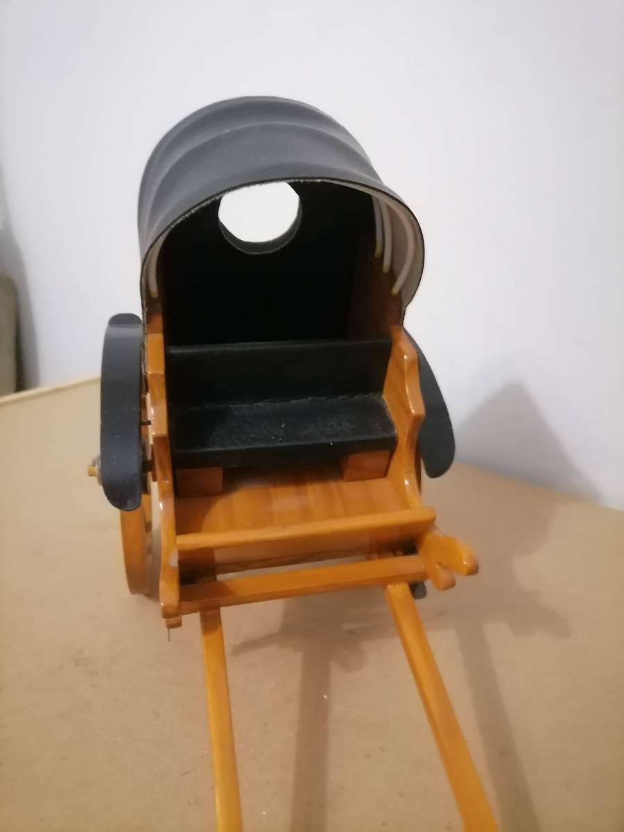 Horse wagon - PERDEKAR - Hand Made from Oak wood - 33 CM L X 24 CM H X 16 CM B