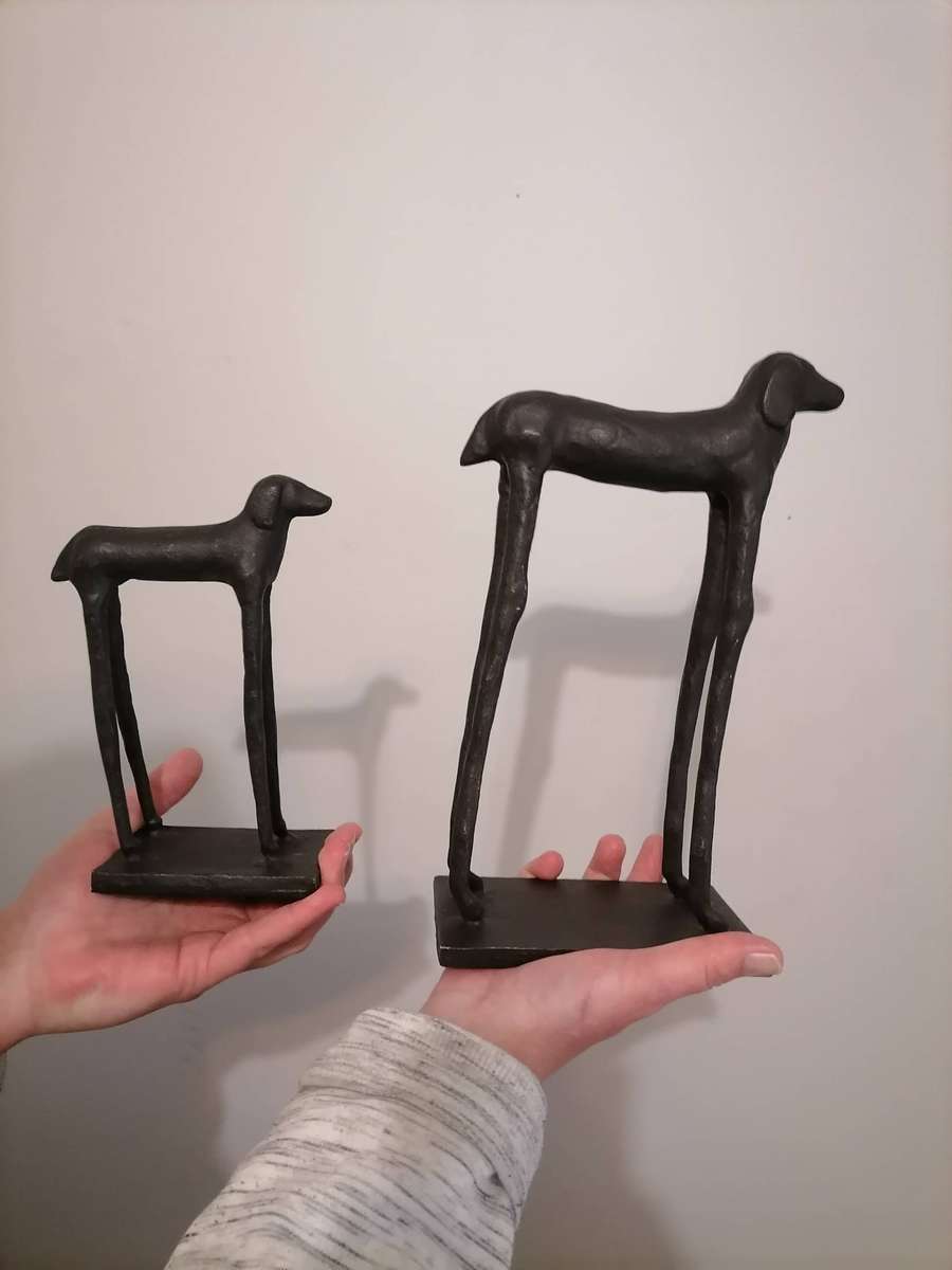 Hound Sculptures - Bronze-finish aluminum - Small: 13 L x 20 H - Large: 18,5 L x 29,5 H