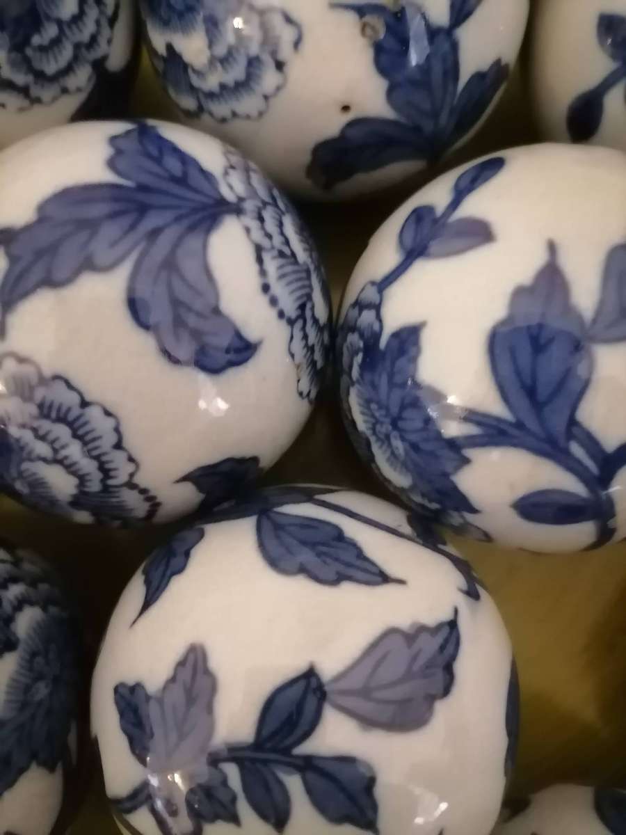 11 X Vintage Ceramic Carpet Ball, Dark Blue Floral and White