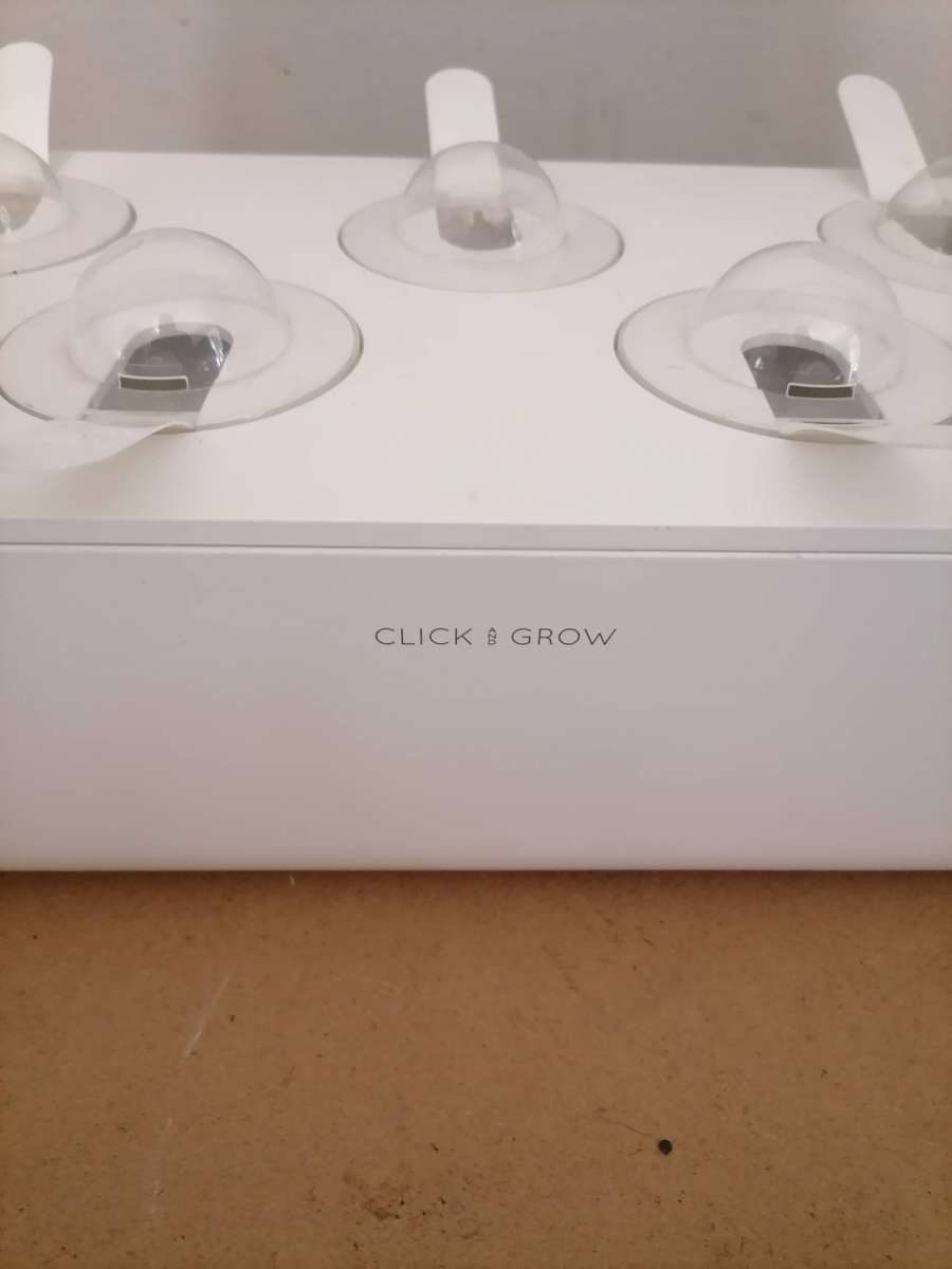CLICK AND GROW Smart Garden 9 Indoor Gardening Kit - 100% WORKING