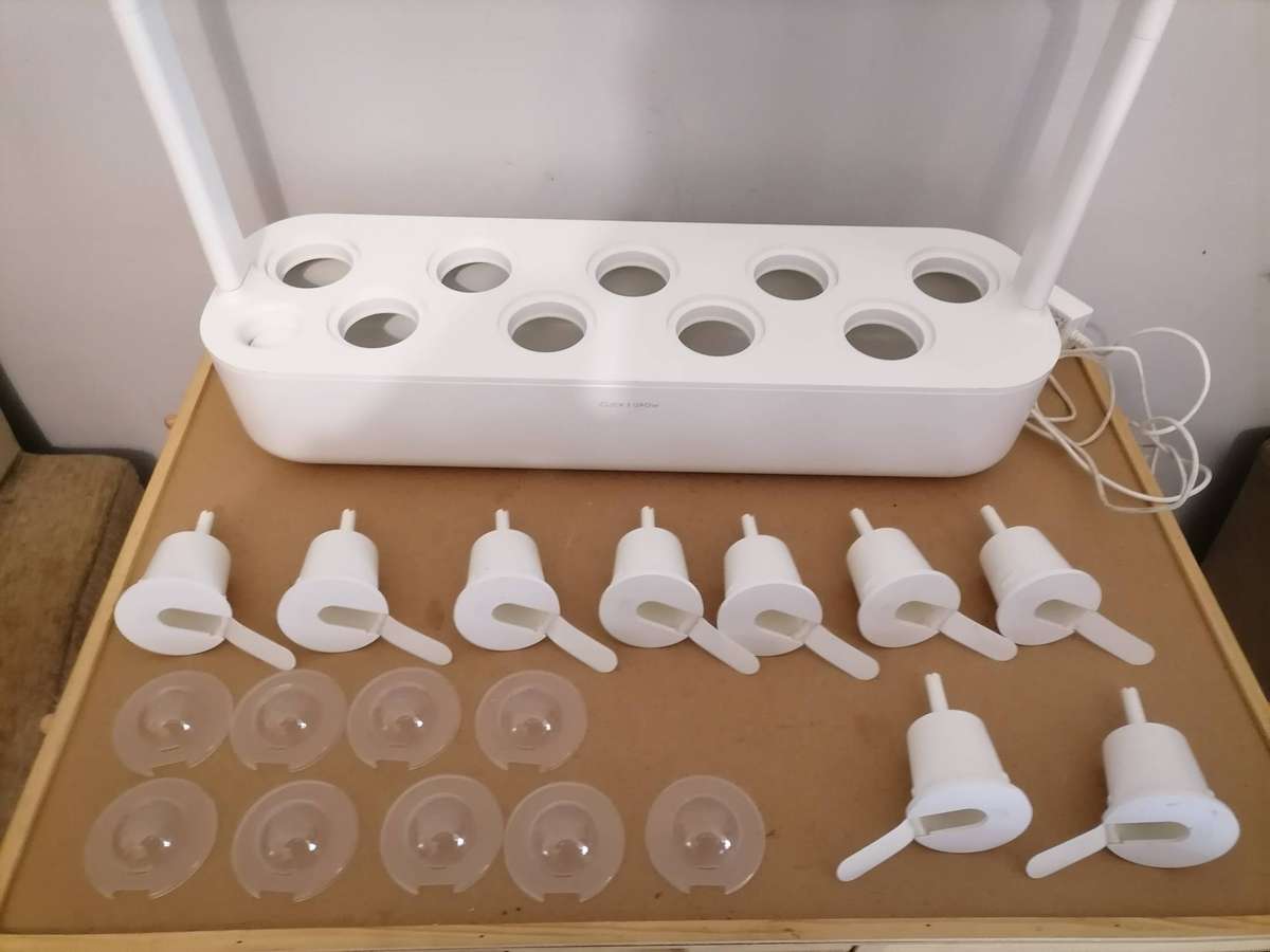 CLICK AND GROW Smart Garden 9 Indoor Gardening Kit - 100% WORKING