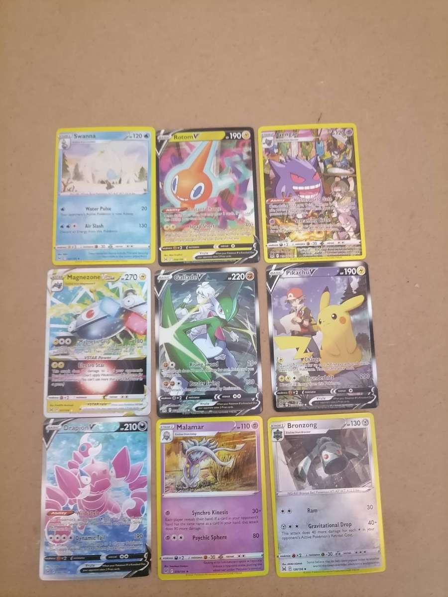 90 Pokémon Cards 2022 Nintendo - 100% ORIGINAL - 81 Normal Cards - 9 Holo Cards AMAZING CONDITION