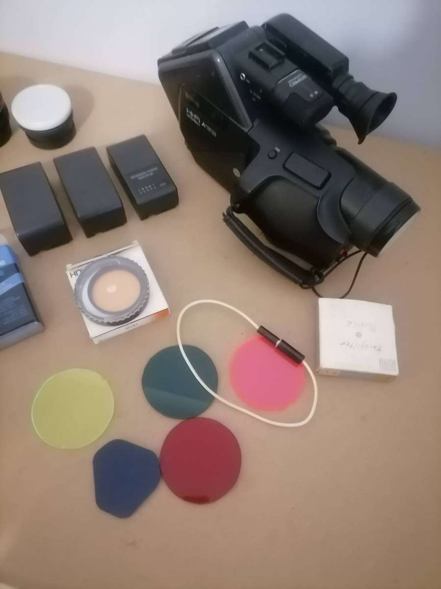 Panasonic NV-MS95B S-VHS Digital Video Camera Camcorder - 2 Lenses - 4 Batteries and Extras NOT TEST