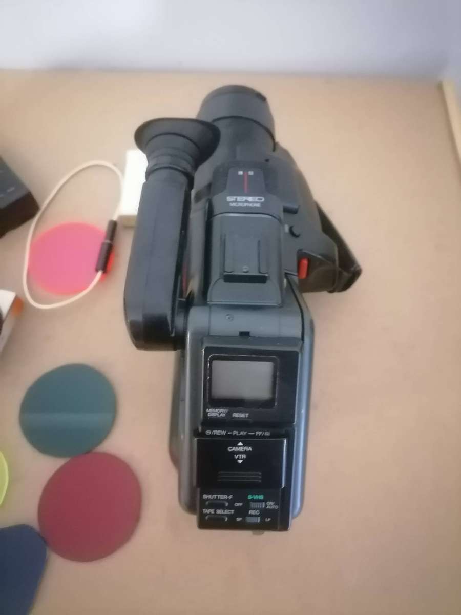 Panasonic NV-MS95B S-VHS Digital Video Camera Camcorder - 2 Lenses - 4 Batteries and Extras NOT TEST
