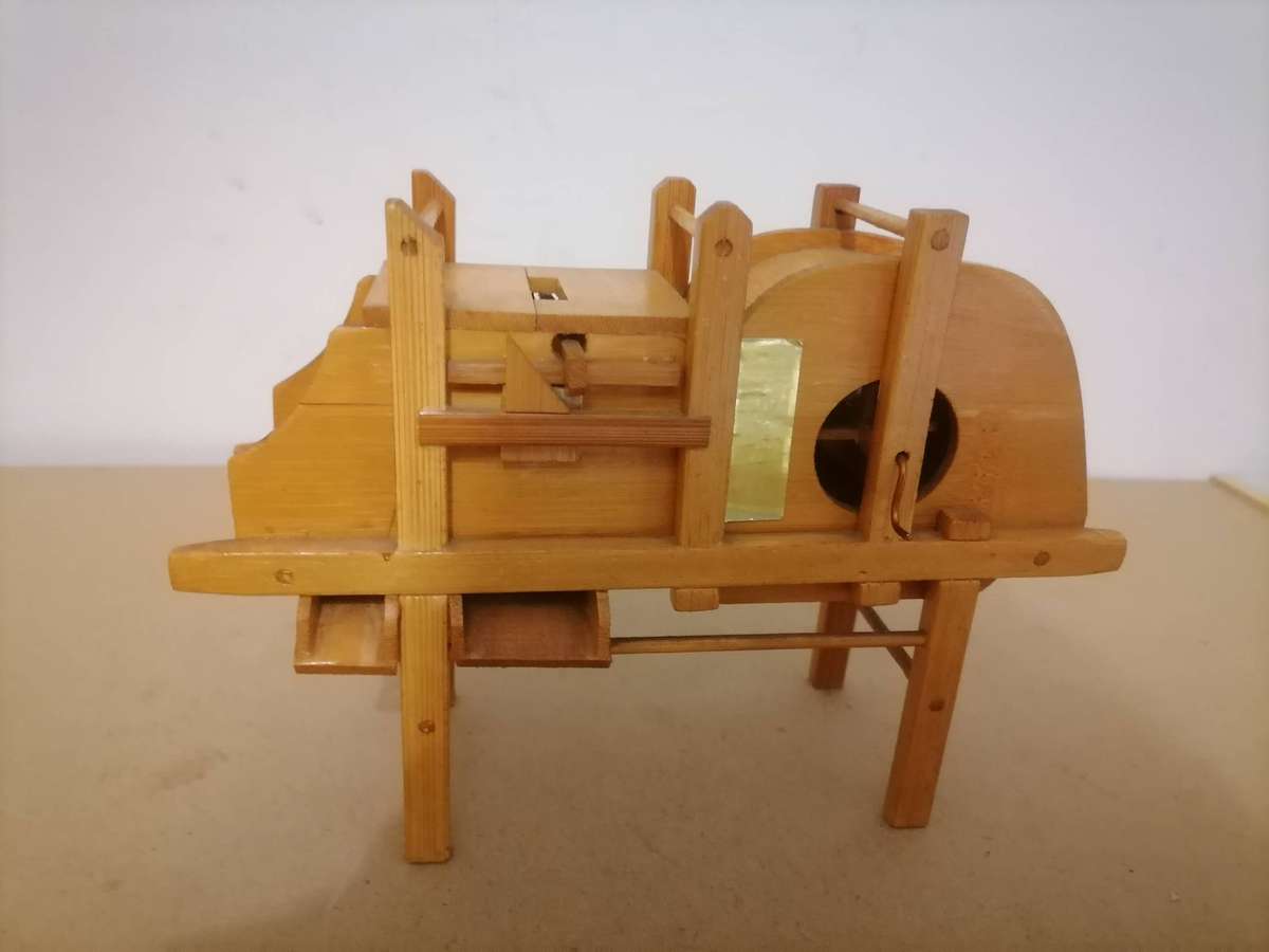 Vintage Handmade Miniature Wood Slucebox Gold Processing - 23 CM L X 17 CM H X 7 CM B MADE FROM BAMB