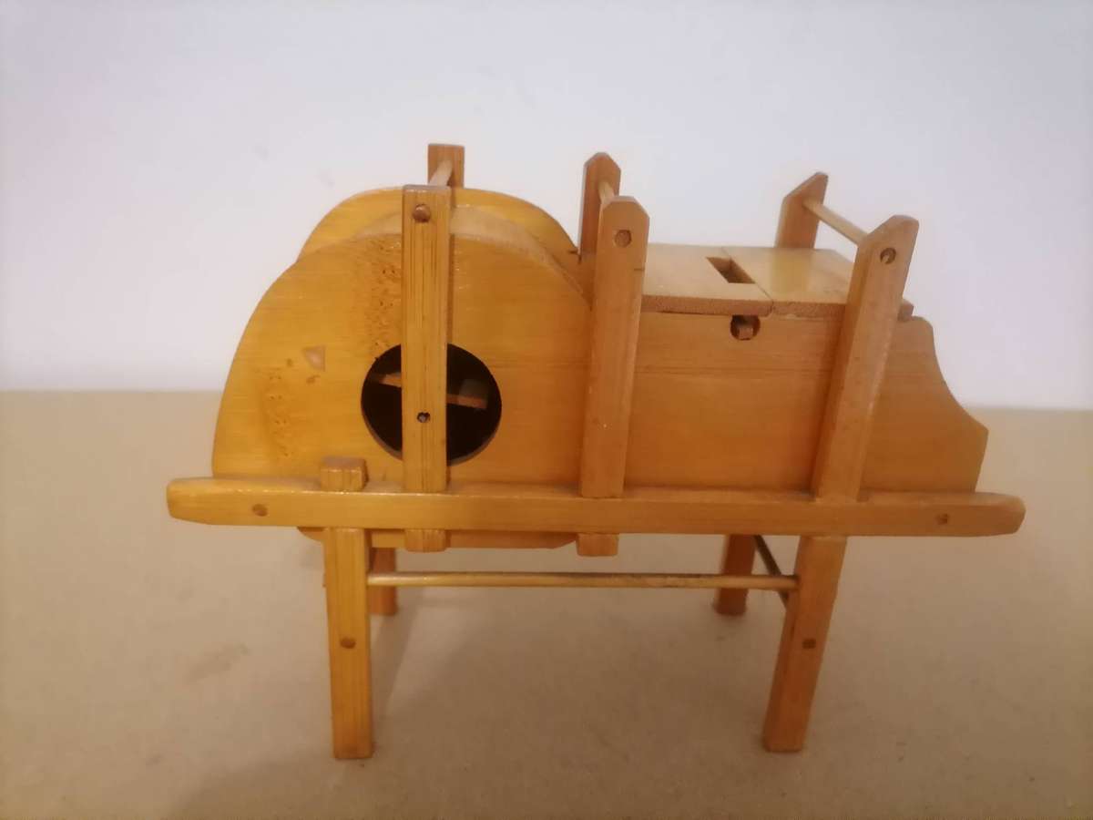 Vintage Handmade Miniature Wood Slucebox Gold Processing - 23 CM L X 17 CM H X 7 CM B MADE FROM BAMB