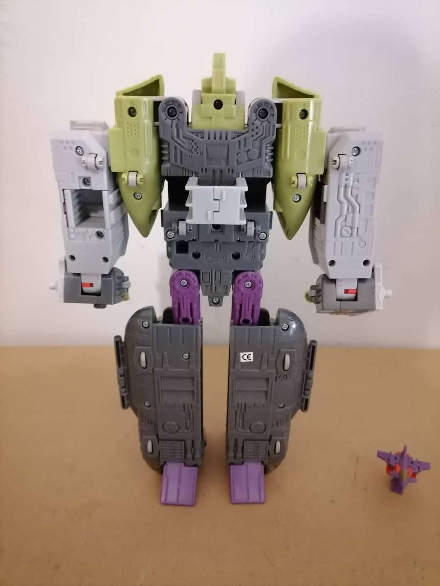 Transformers Armada Tidal Wave Hasbro 2003 with Ramjet! - AMAZING CONDITION - 29 CM H - 20 CM W OPEN