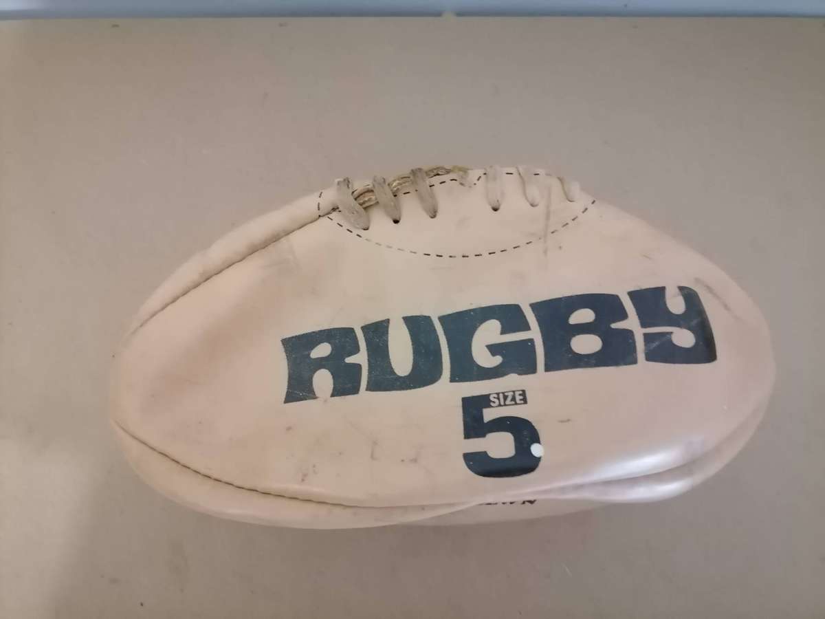 Vintage MATCH OFFICIAL Synthetic Leather Water Proof Rugby Ball