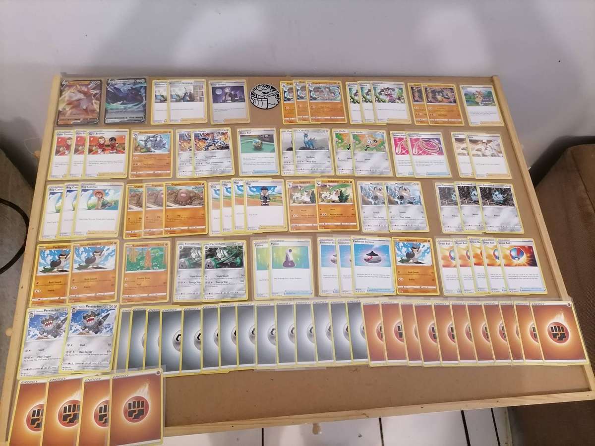 Huge Bundel of 93 Pokémon Nintendo ORIGINAL Cards - 61 2020 Cards - 27 2021 Cards - 5 2022 Cards